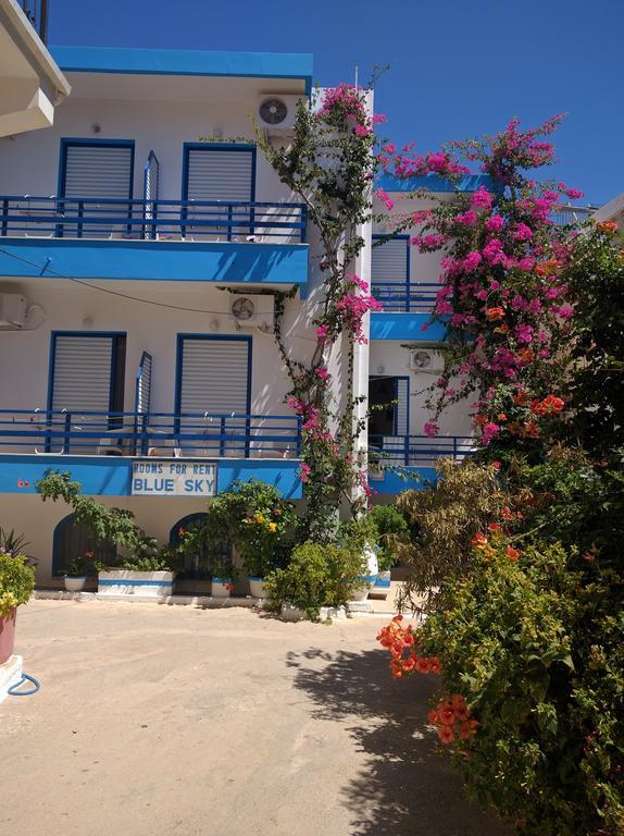 Blue Sky Apartment Palaiochora Exterior foto
